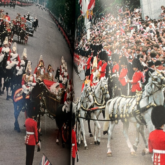 Will & Kate The Royal Wedding from the editors of US 160 Revealing Photos - Picture 15 of 16